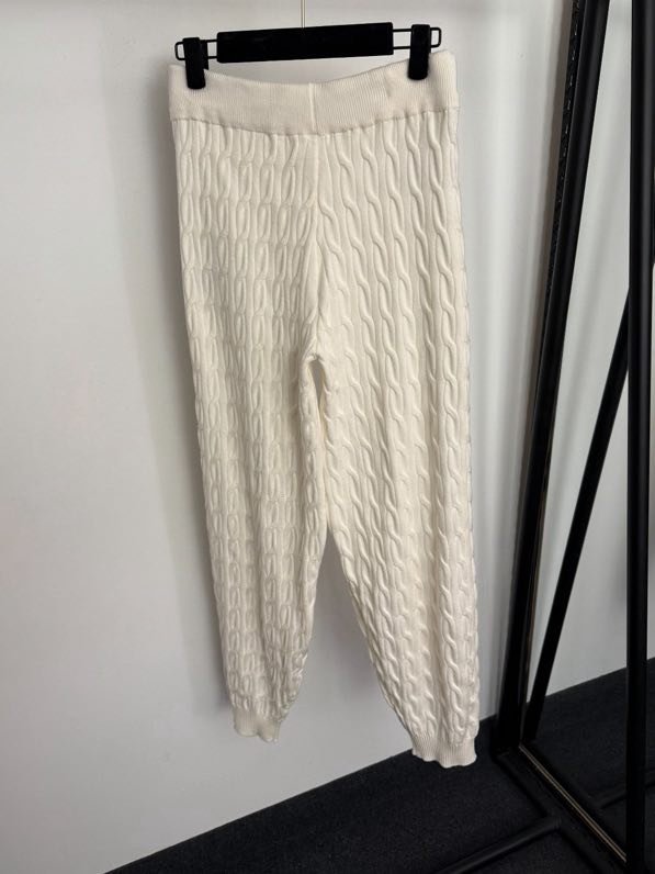 Костюм женский фото 8