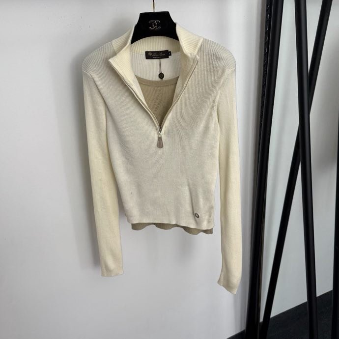 Costume female фото 8