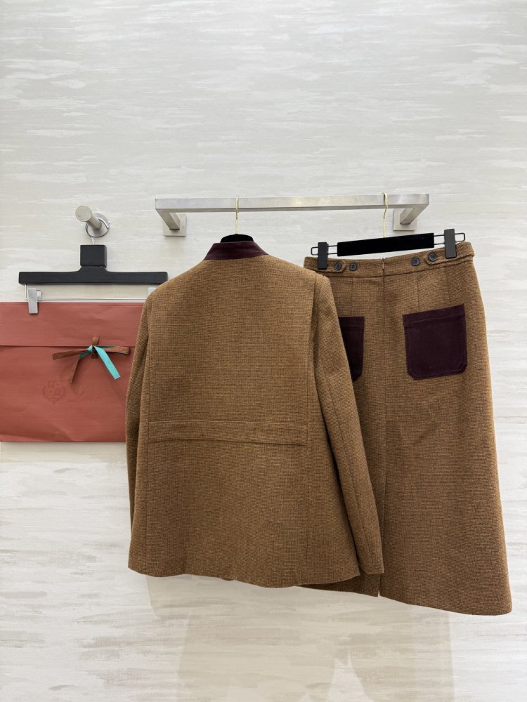 Costume female фото 8