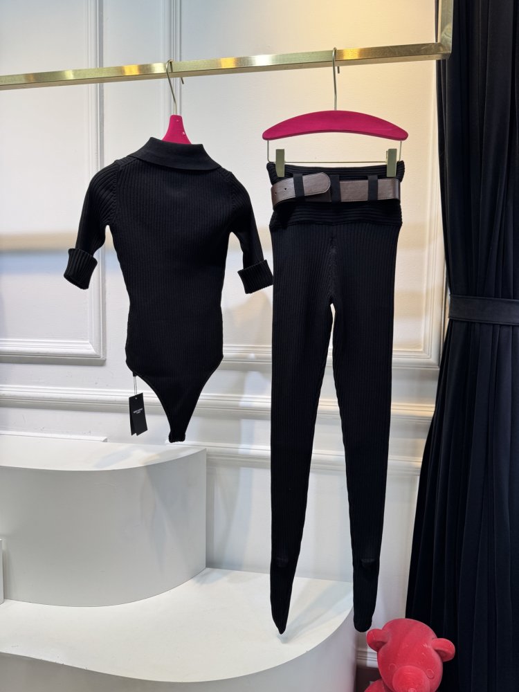 Костюм женский фото 8