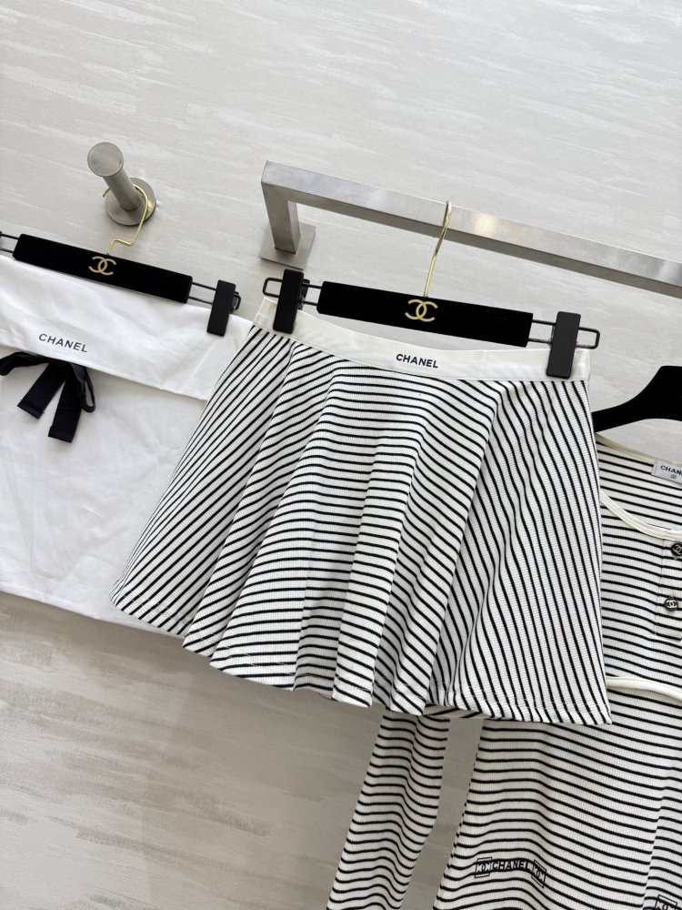 Костюм женский фото 9