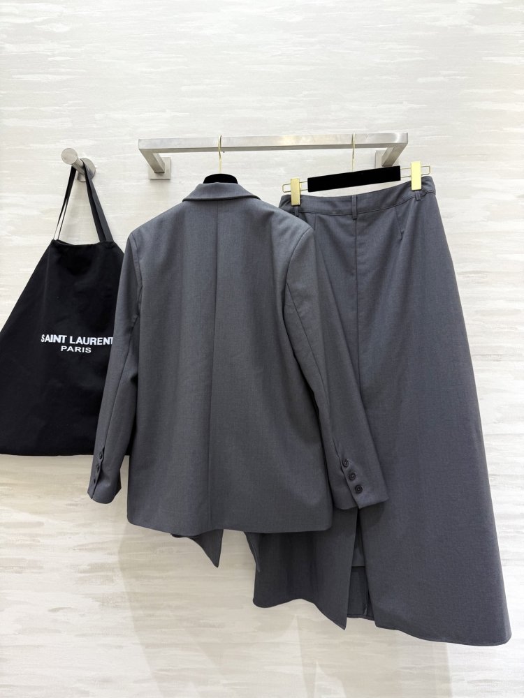 Костюм женский фото 9