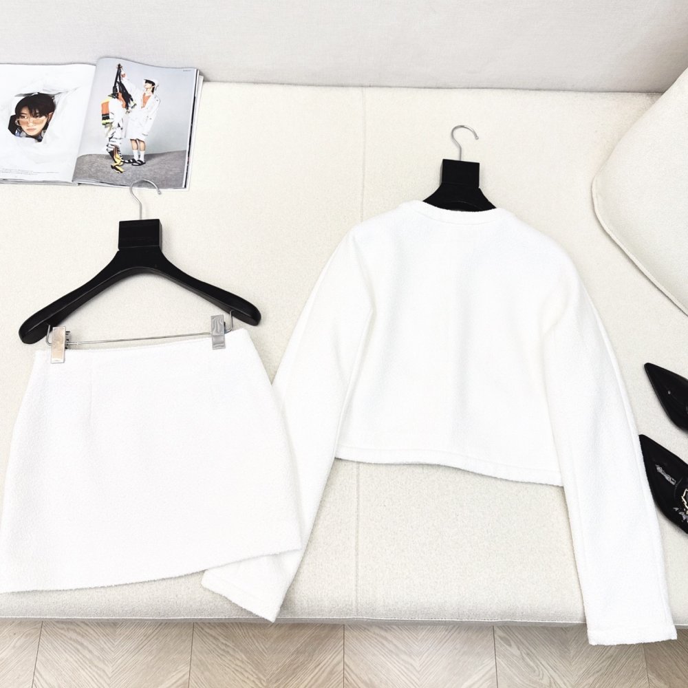 Костюм женский фото 9