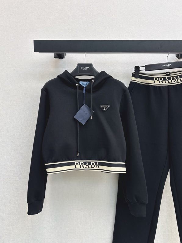 Костюм женский фото 9