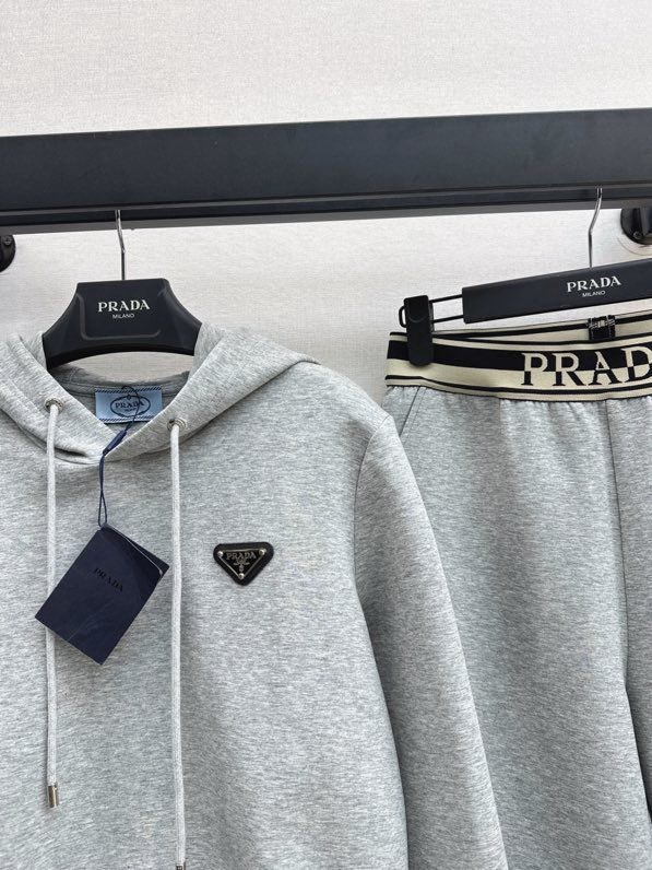 Костюм женский фото 9