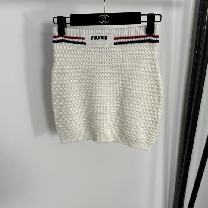 Костюм женский фото 9