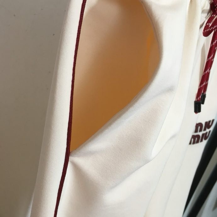 Костюм жіночий фото 9