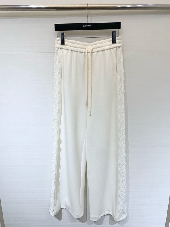 Костюм женский фото 9