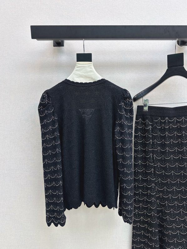 Костюм женский фото 9