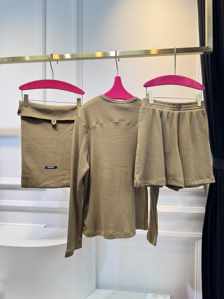 Костюм женский фото 9