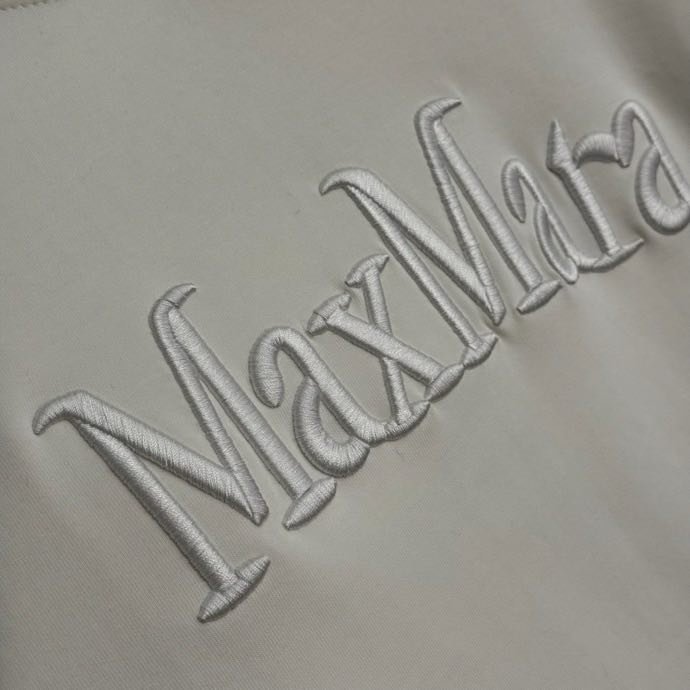 Костюм жіночий фото 9