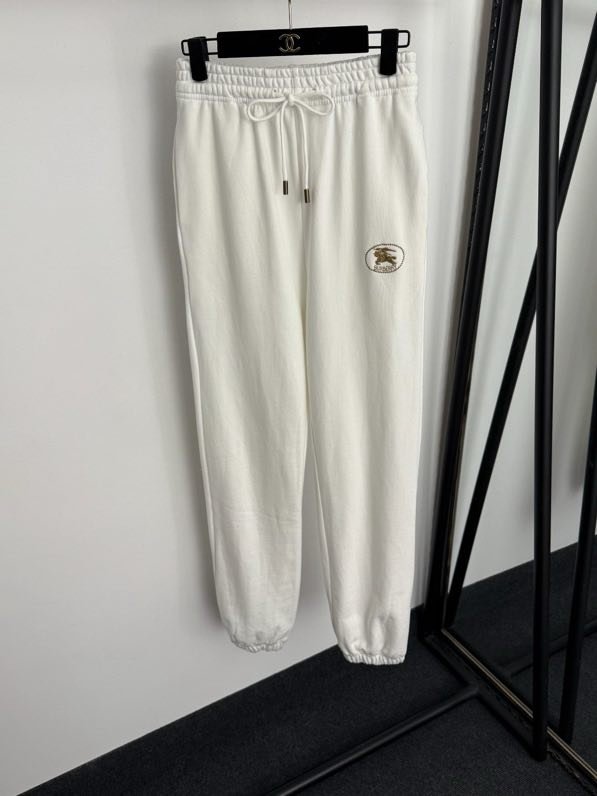 Костюм женский фото 9