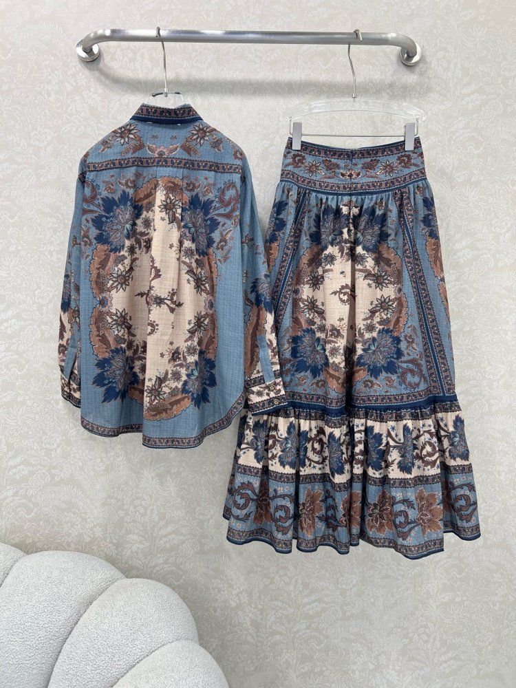 Костюм женский фото 9