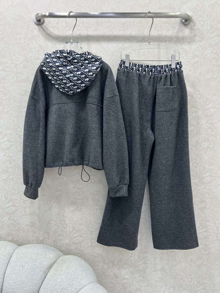 Costume female фото 9