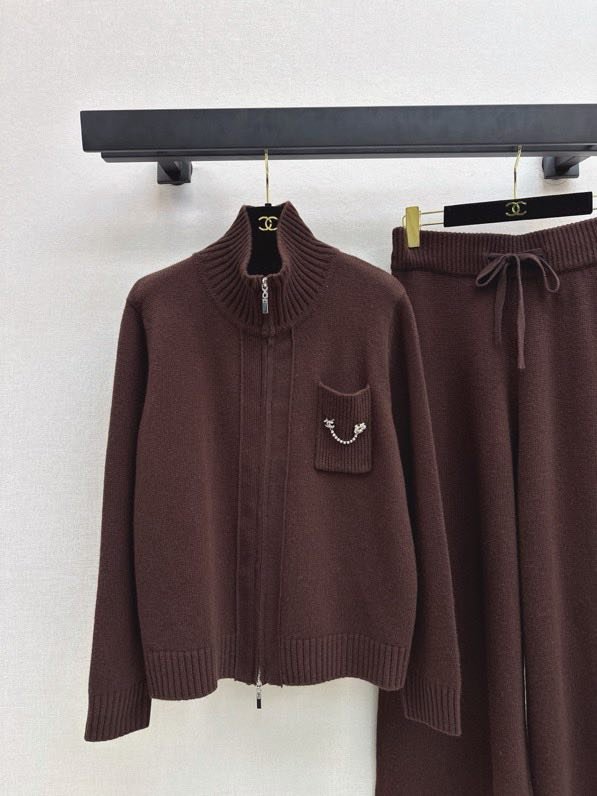 Костюм женский фото 9