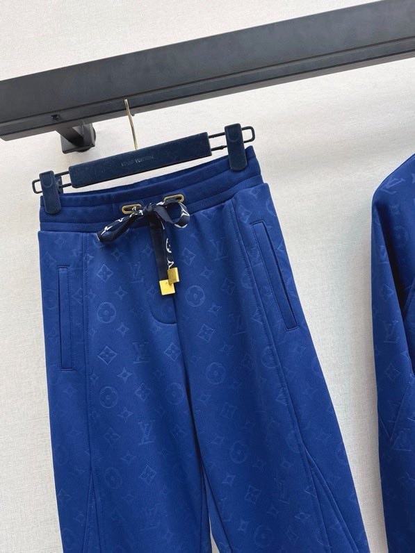 Costume female фото 9