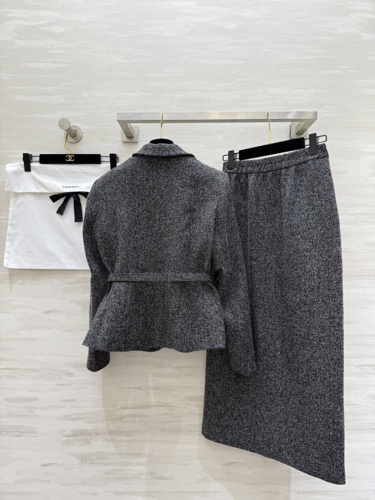 Костюм женский фото 9