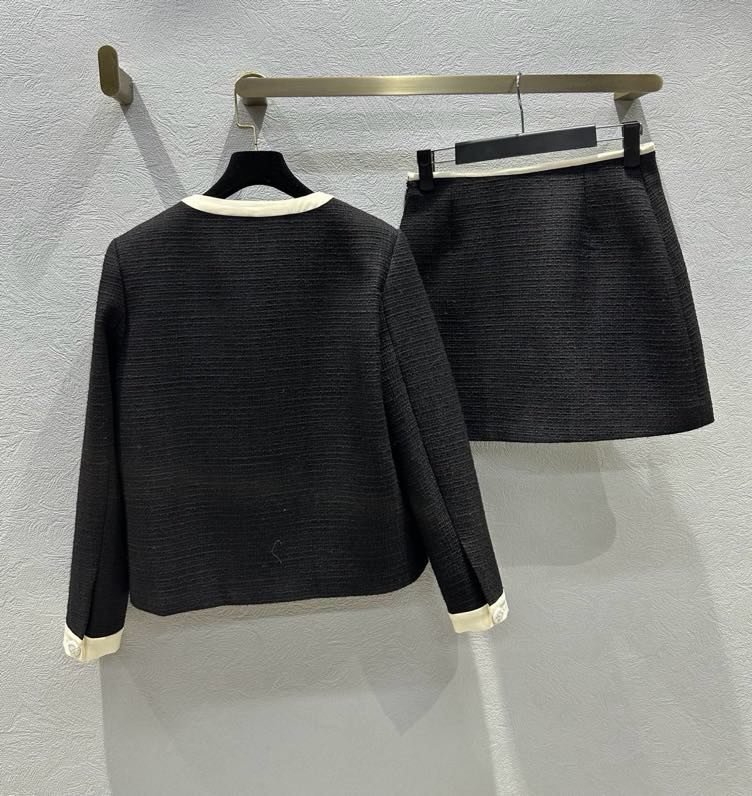 Костюм женский фото 9