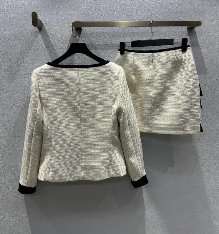 Костюм женский фото 9