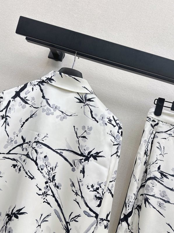 Костюм женский фото 9