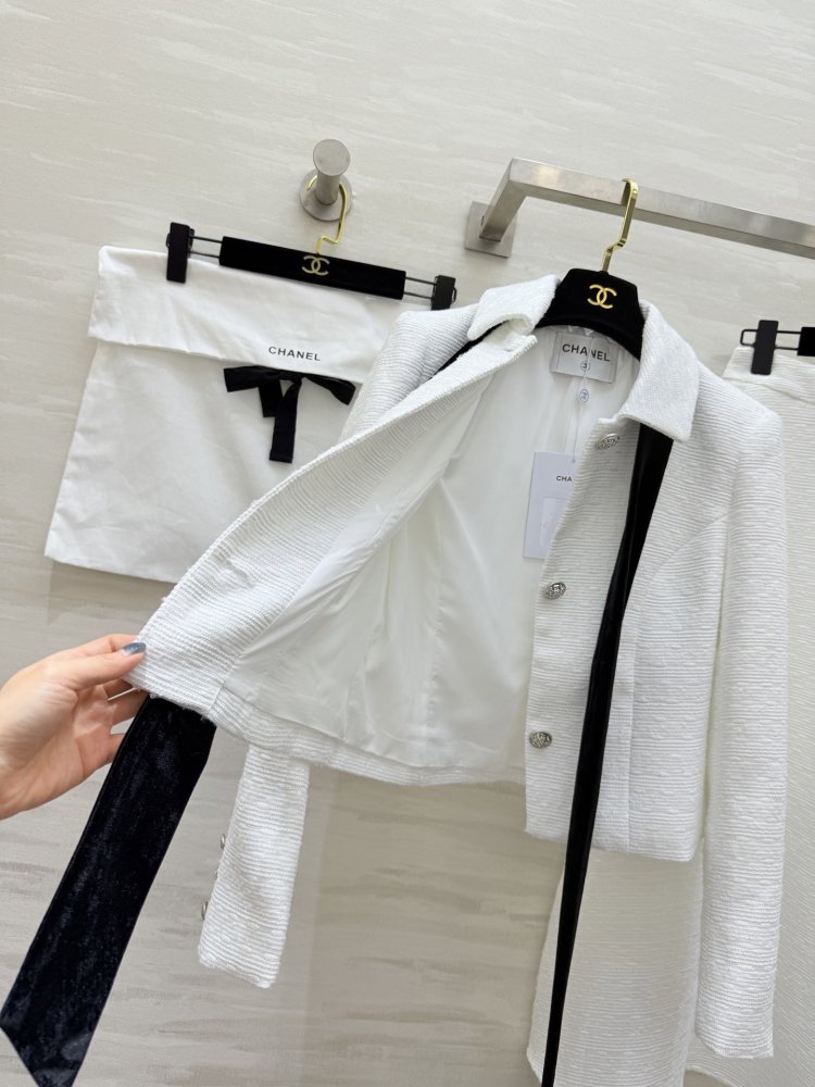 Costume female фото 9