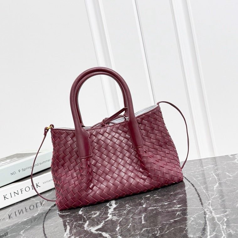 Кожаная двусторонняя сумка тоут Pinacoteca 24 см