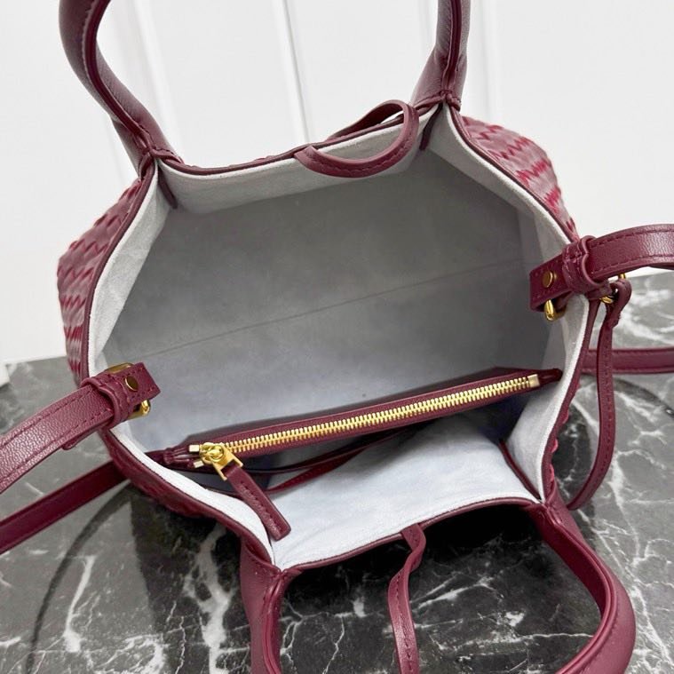 Кожаная двусторонняя сумка тоут Pinacoteca 24 см фото 5