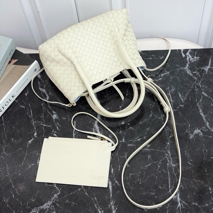 Кожаная двусторонняя сумка тоут Pinacoteca 24 см фото 6