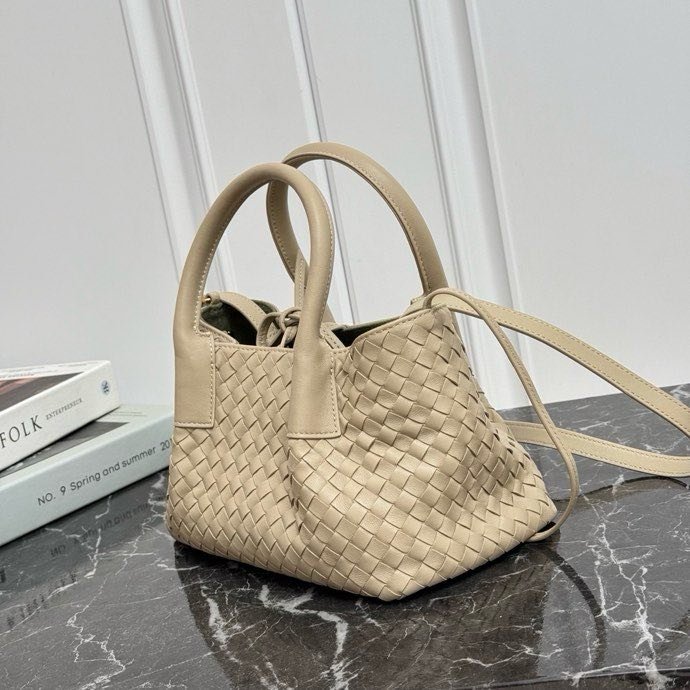 Кожаная двусторонняя сумка тоут Pinacoteca 24 см фото 8