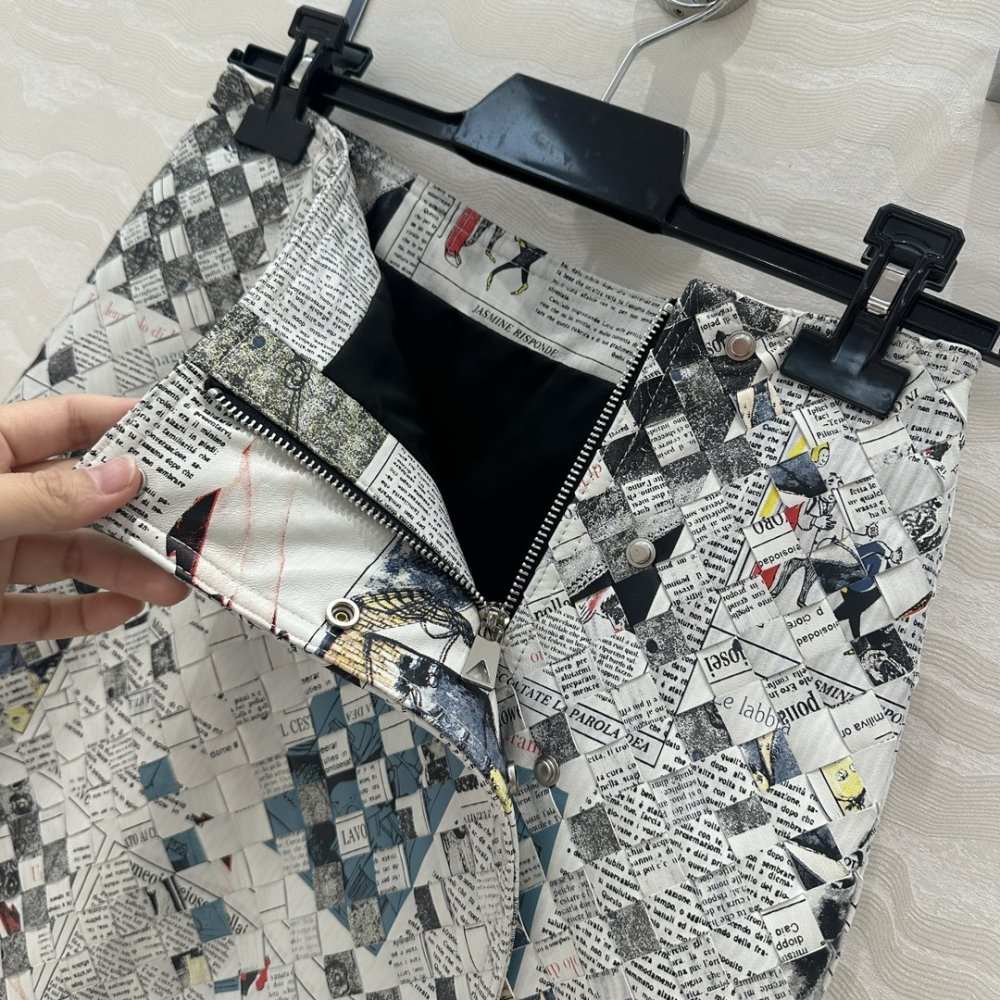 Leather skirt from cuts фото 4