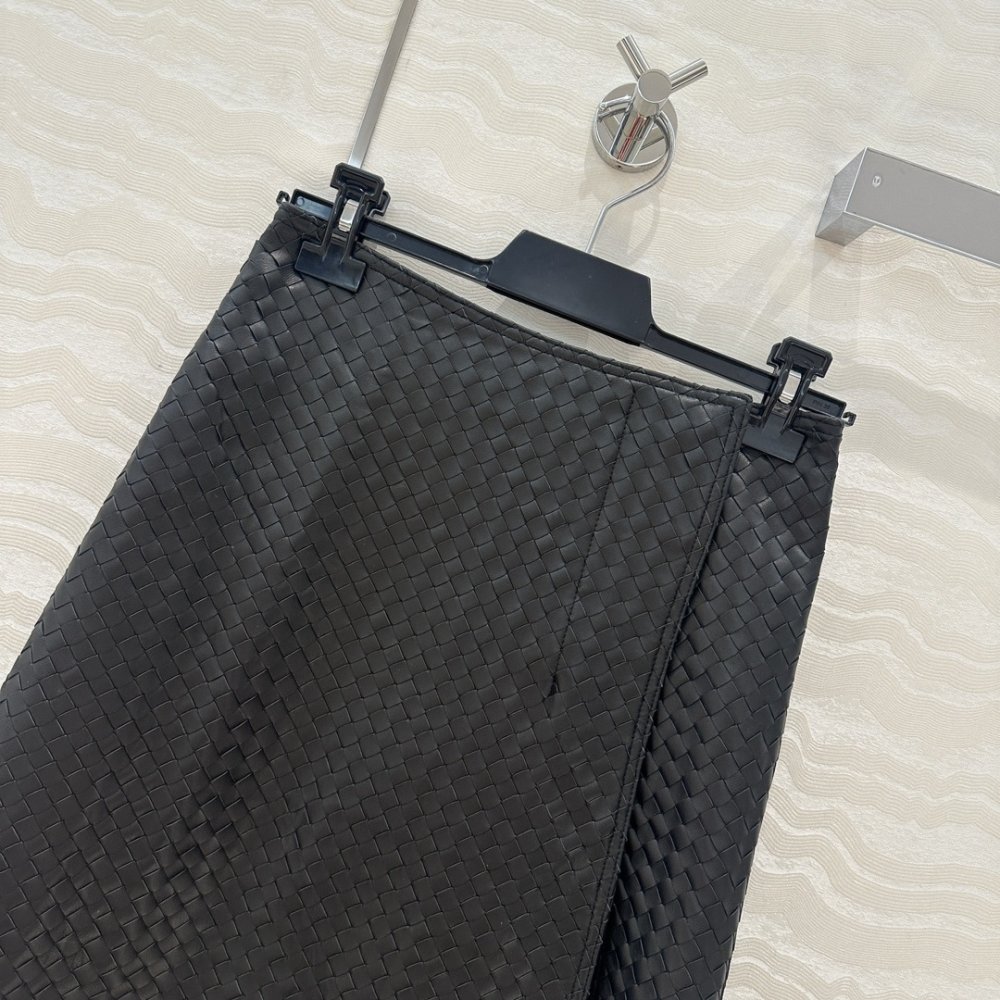 Leather skirt from slit фото 2