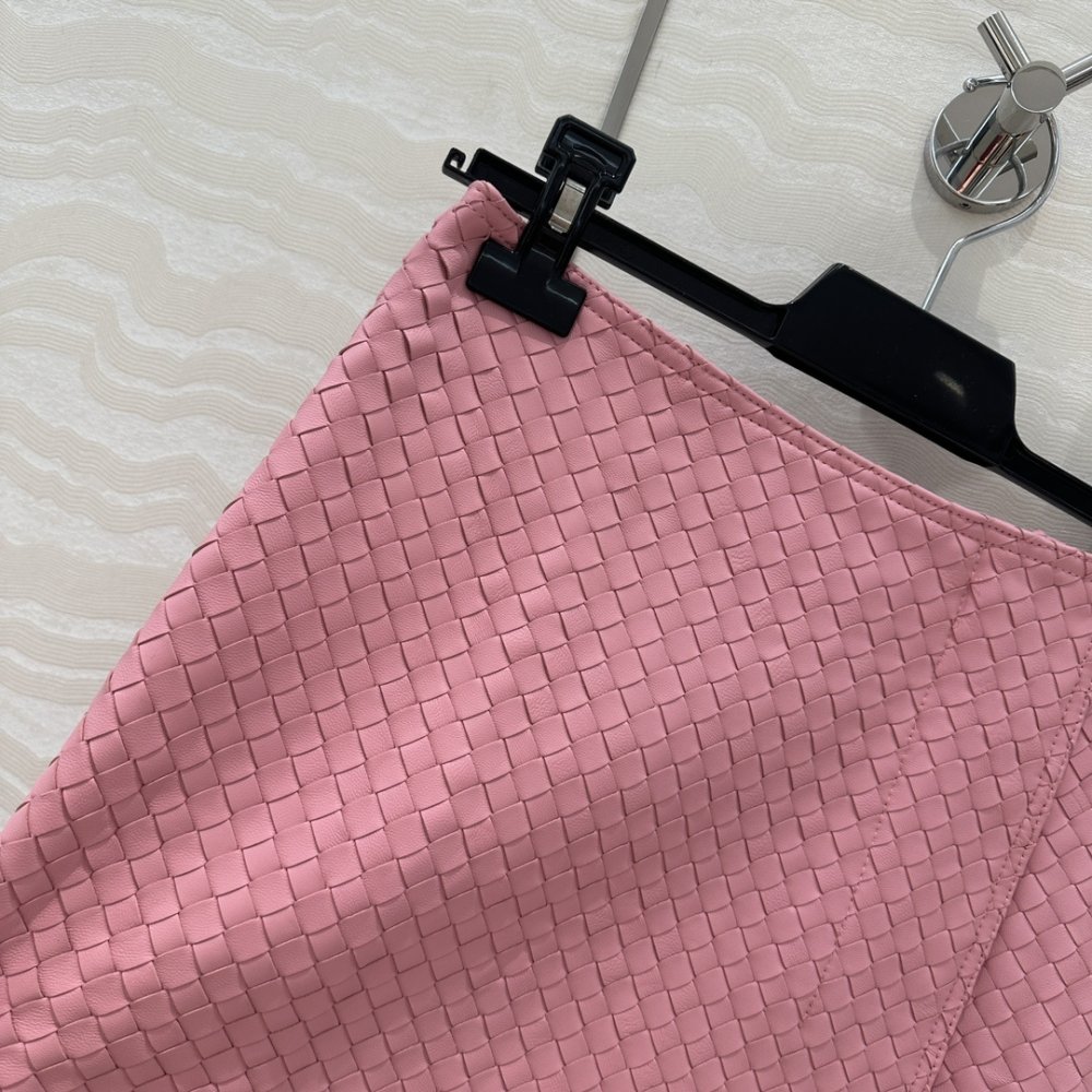 Leather skirt from slit фото 3