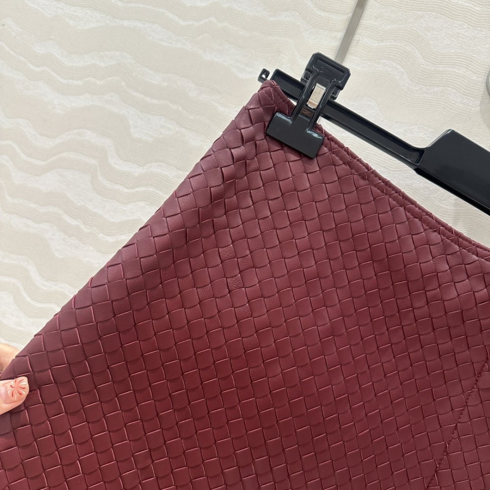 Leather skirt from slit фото 3