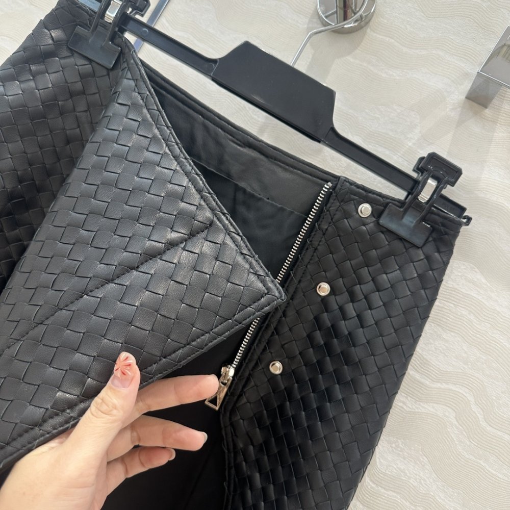 Leather skirt from slit фото 5