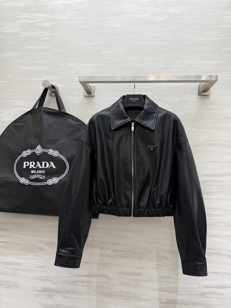 Кожаная куртка женская