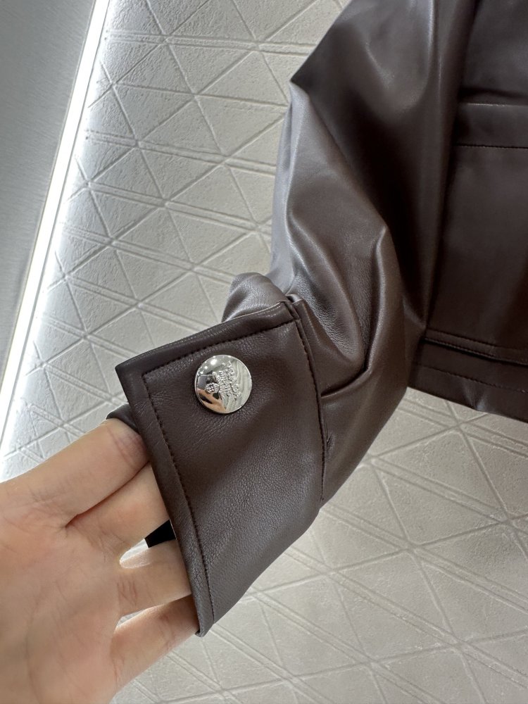 Кожаная куртка женская фото 8