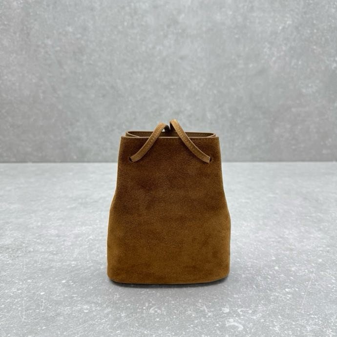 Кожаная мини сумка ведро фото 3