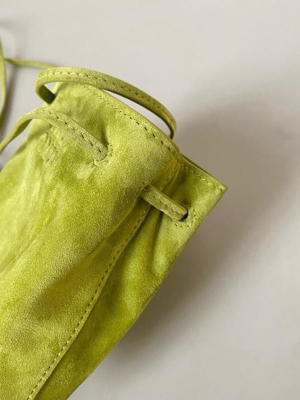 Кожаная мини сумка ведро фото 8