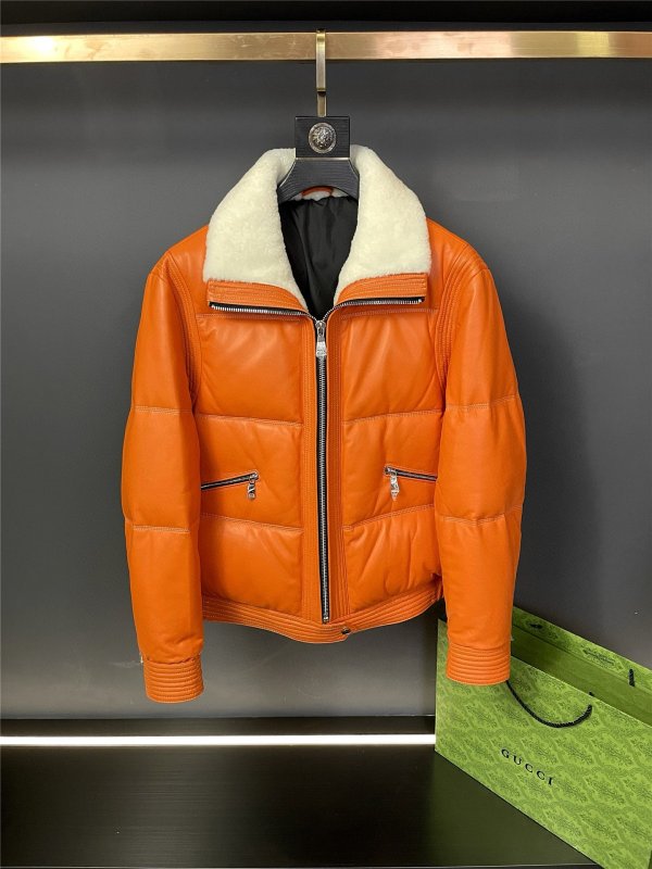 Кожаная мужская дубленка на пуху с меховым воротником