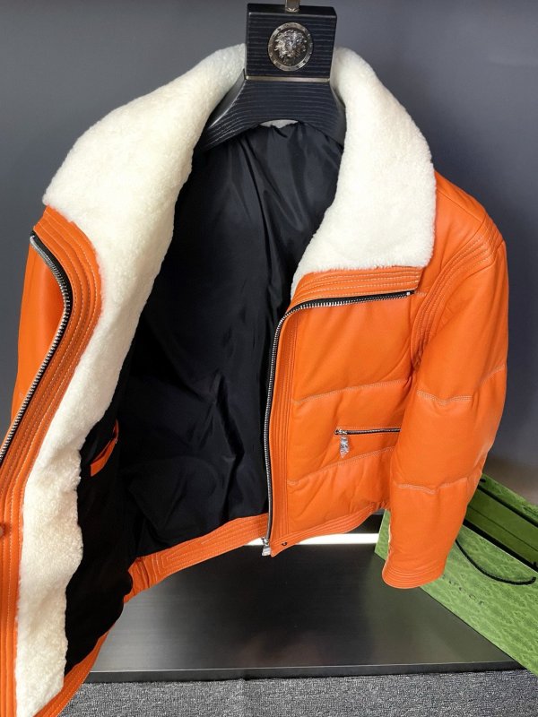 Кожаная мужская дубленка на пуху с меховым воротником фото 2