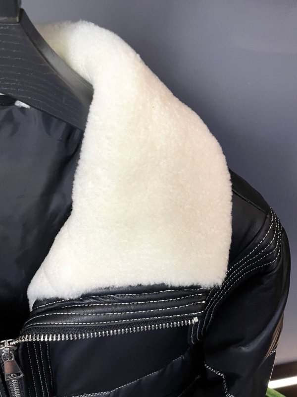 Кожаная мужская дубленка на пуху с меховым воротником фото 6