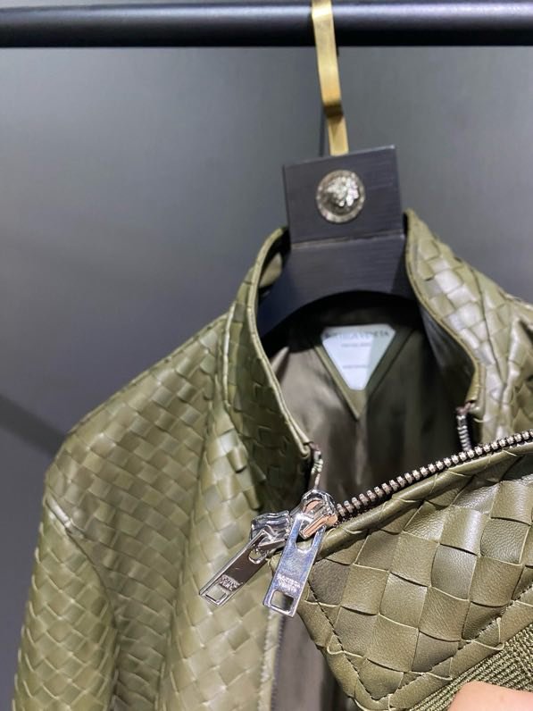 Шкіряна чоловіча куртка фото 2