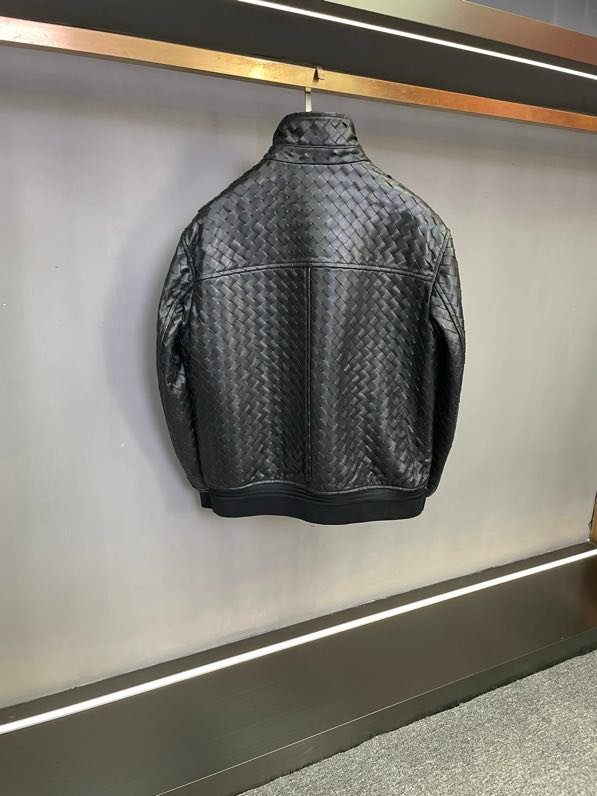 Шкіряна чоловіча куртка фото 3