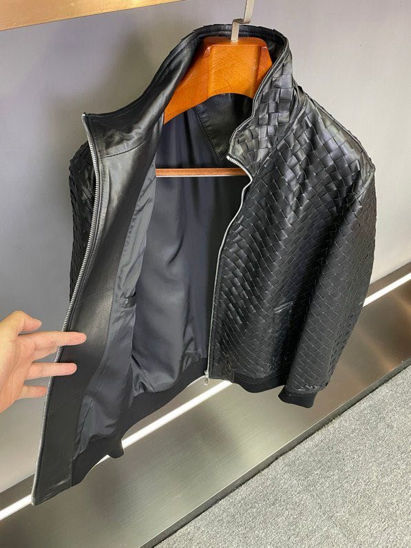 Шкіряна чоловіча куртка фото 5