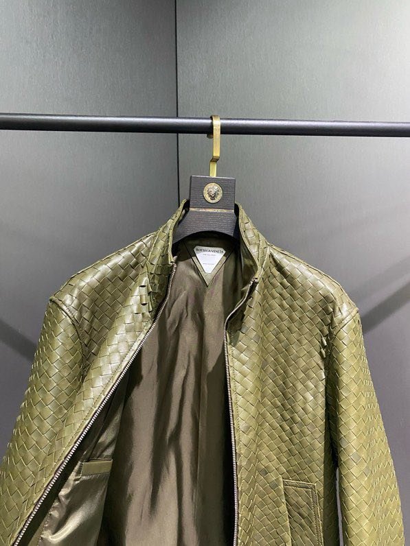 Шкіряна чоловіча куртка фото 5