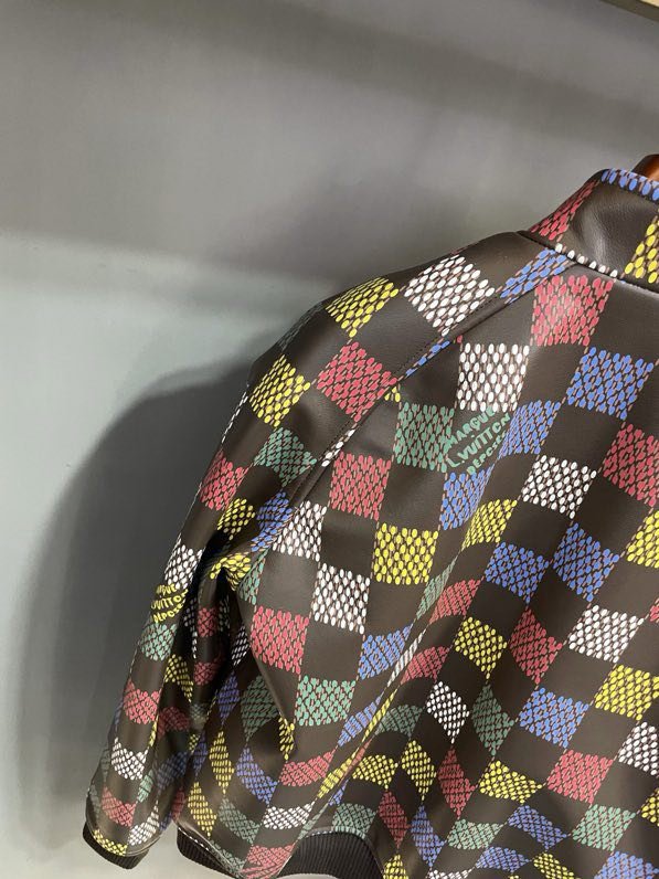 Кожаная мужская куртка фото 5