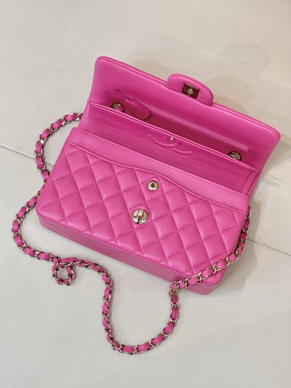 Кожаная розовая сумочка Chanel CF 23 см фото 6