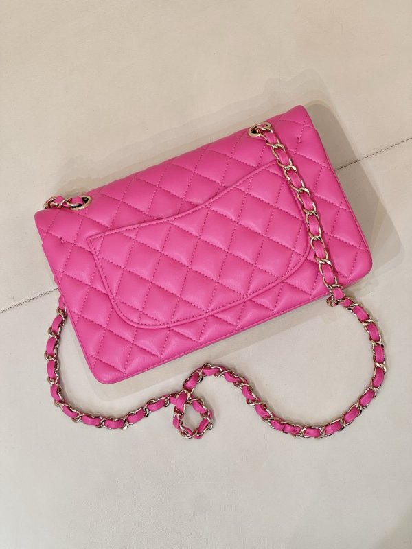 Кожаная розовая сумочка Chanel CF 23 см фото 9