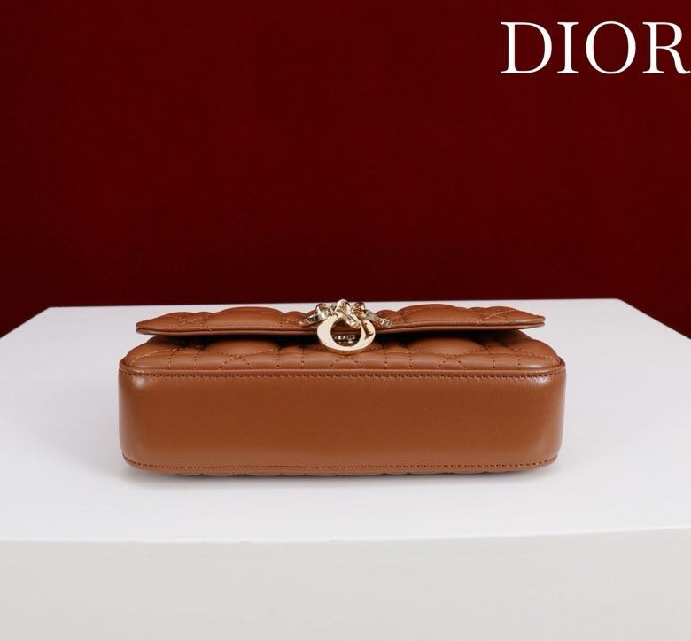 Leather a bag across shoulder 18 cm фото 7