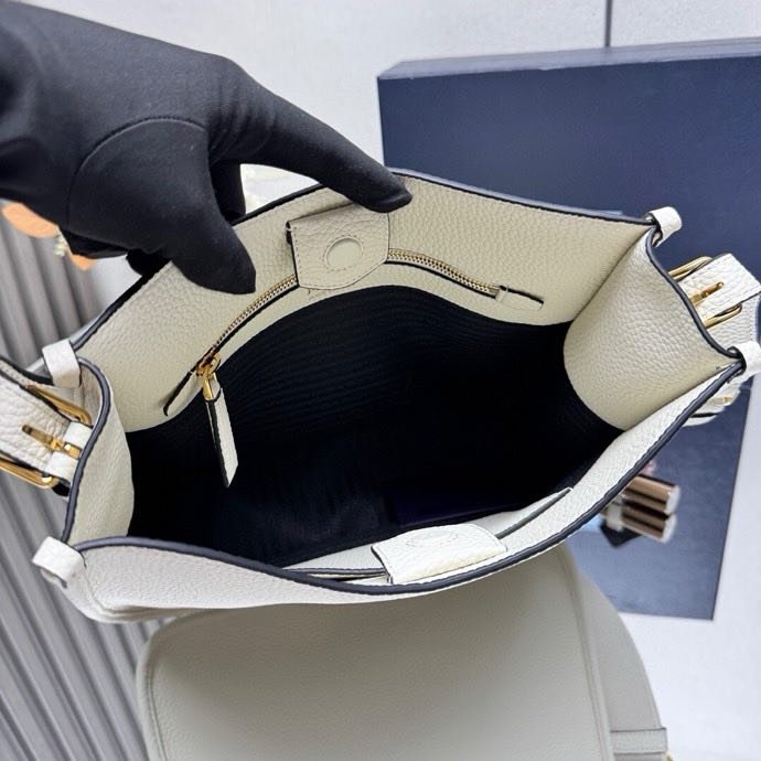 Шкіряна сумка через плече 1BC073 30 см фото 8